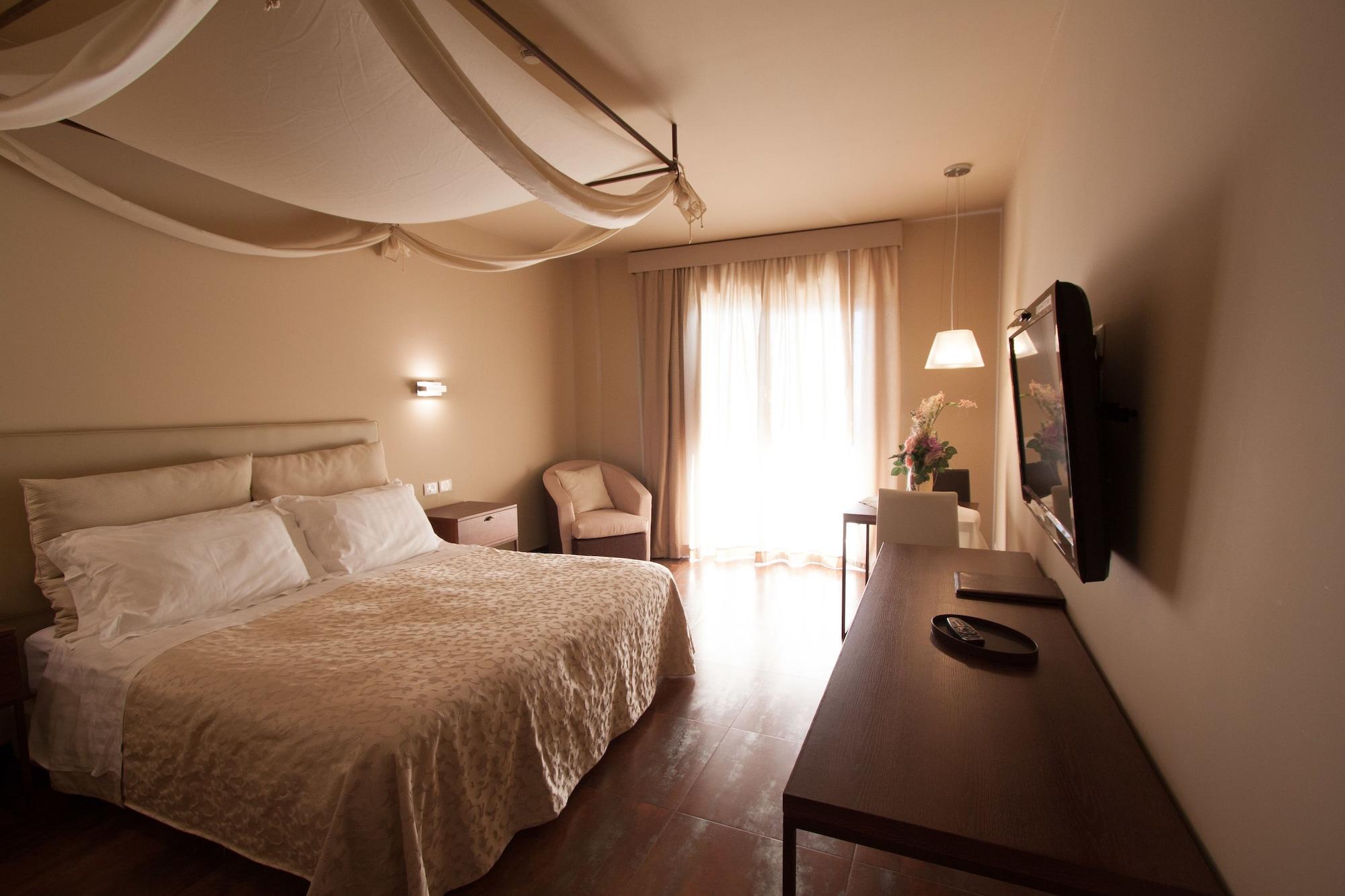 Main Palace Hotel Roccalumera Ngoại thất bức ảnh