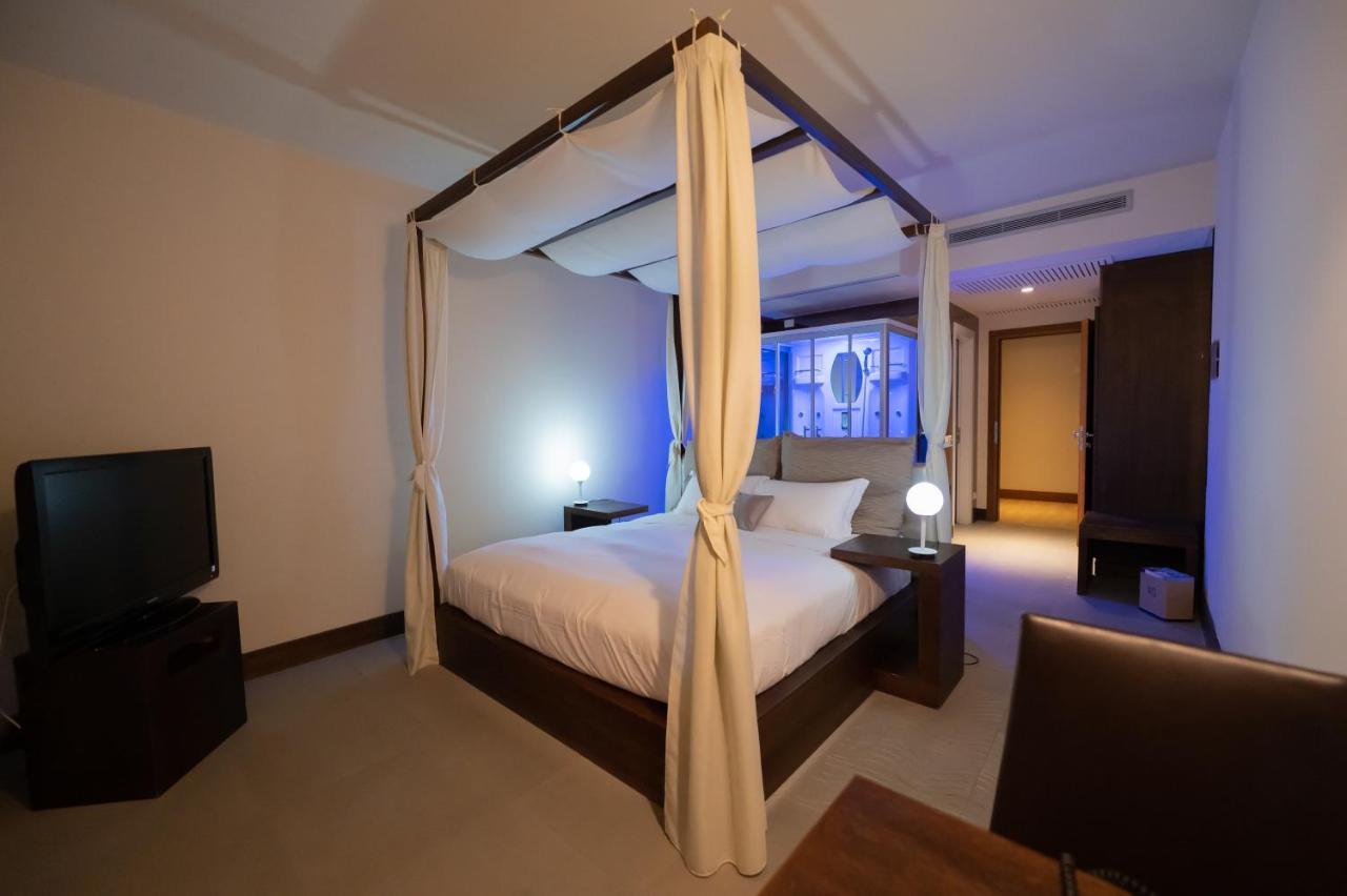 Main Palace Hotel Roccalumera Ngoại thất bức ảnh